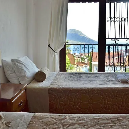 Iskender, * Kalkan